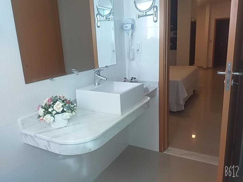Excellence Plaza Hotel โบตูคาตู ภายนอก รูปภาพ